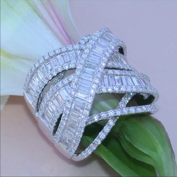 Sterling Silver CZ Ring - Picture 2 of 4